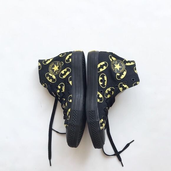 Converse DC Comics Batman high top sneaker EUC 2Y - Picture 2 of 8